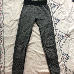 Naturyl leggings with shading contour